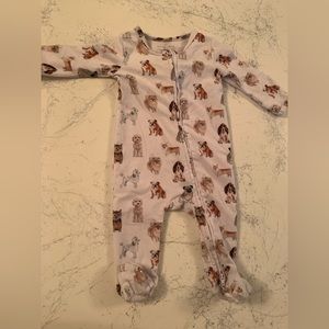 Cadenlane footie sleeper like new. Washed per instructions. Smoke free